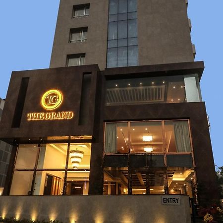 ホテル The Grand Āsansol エクステリア 写真